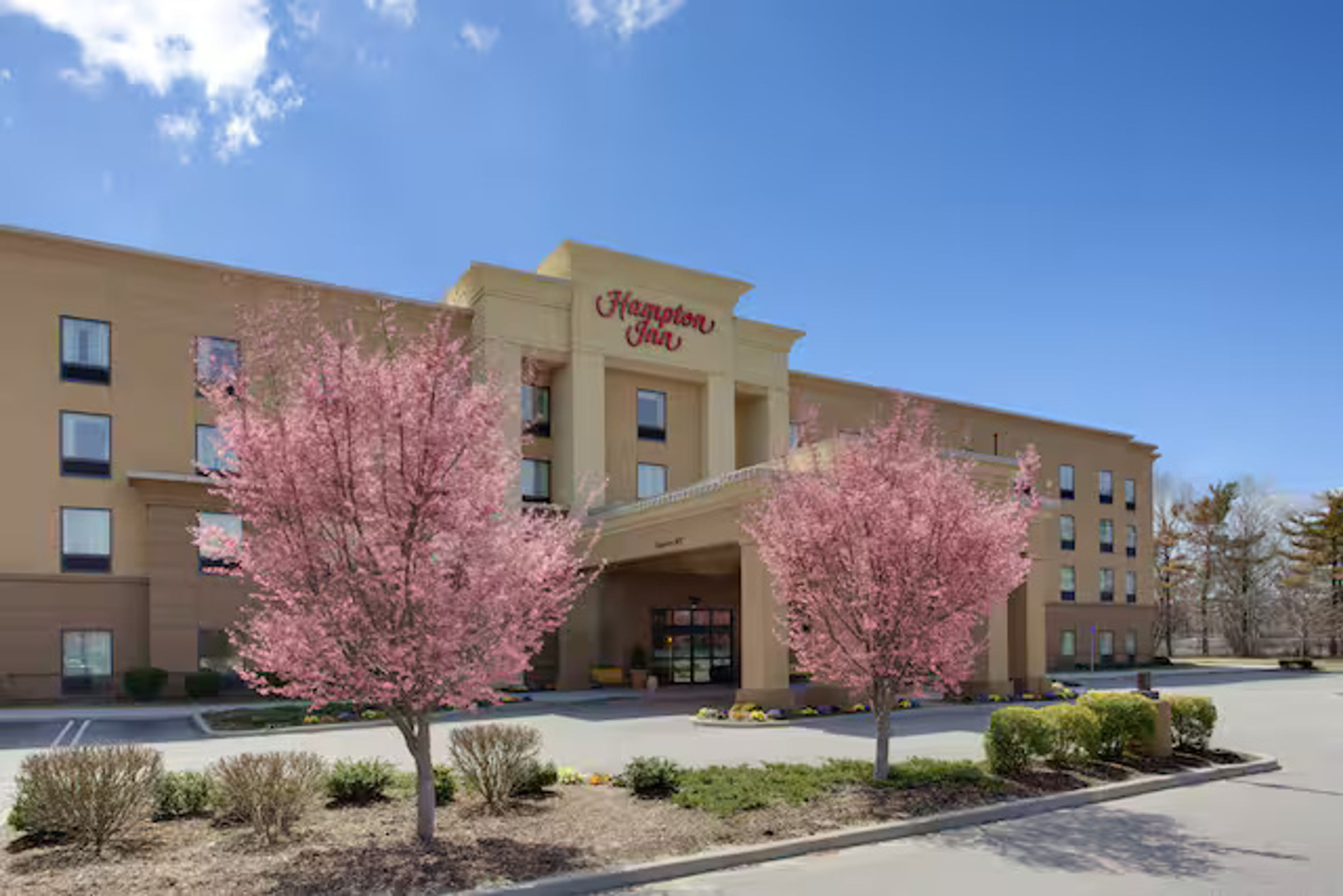 Featured photo from Hampton Inn Garden City Long Island