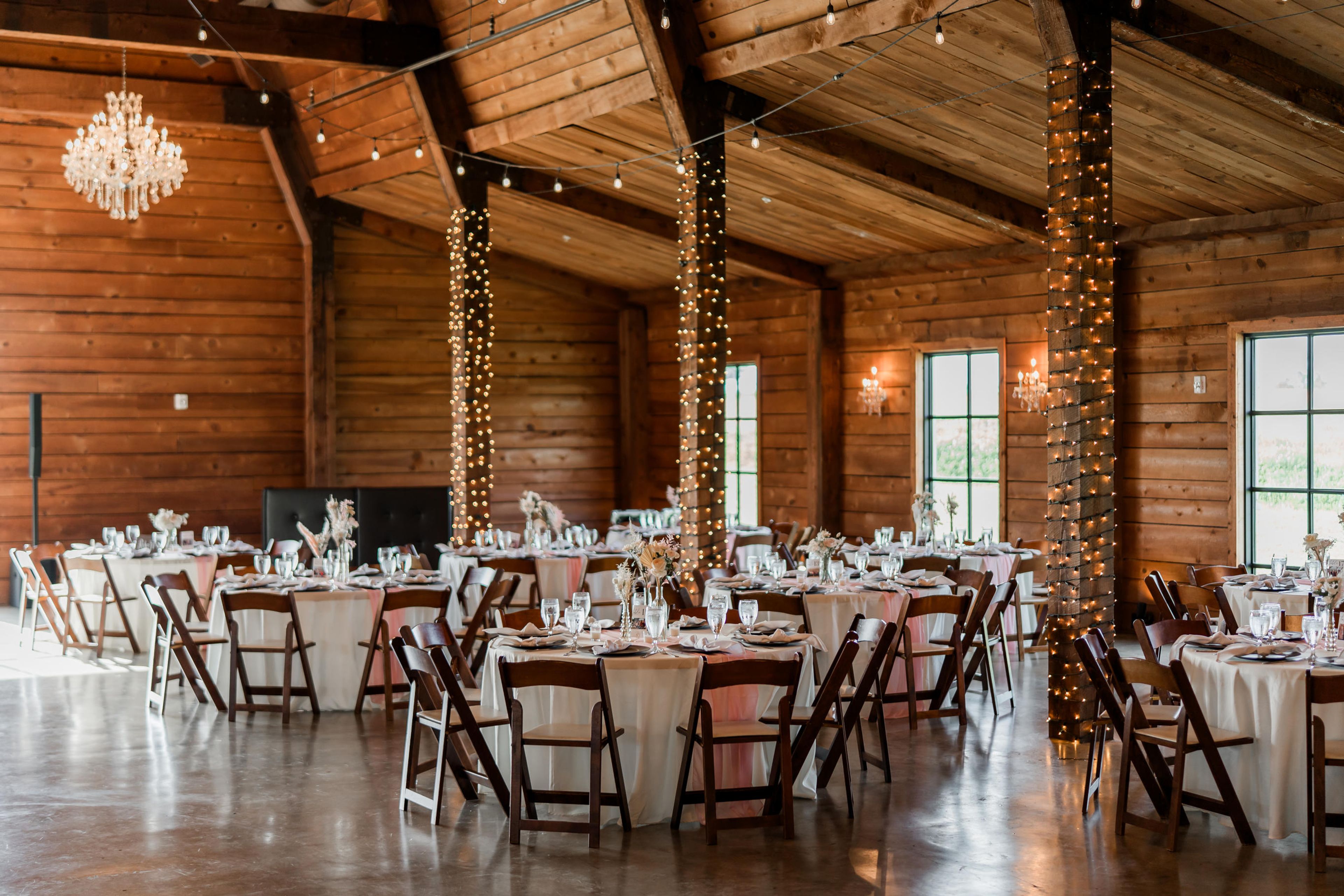 Featured photo from Morgan Creek Barn Aubrey