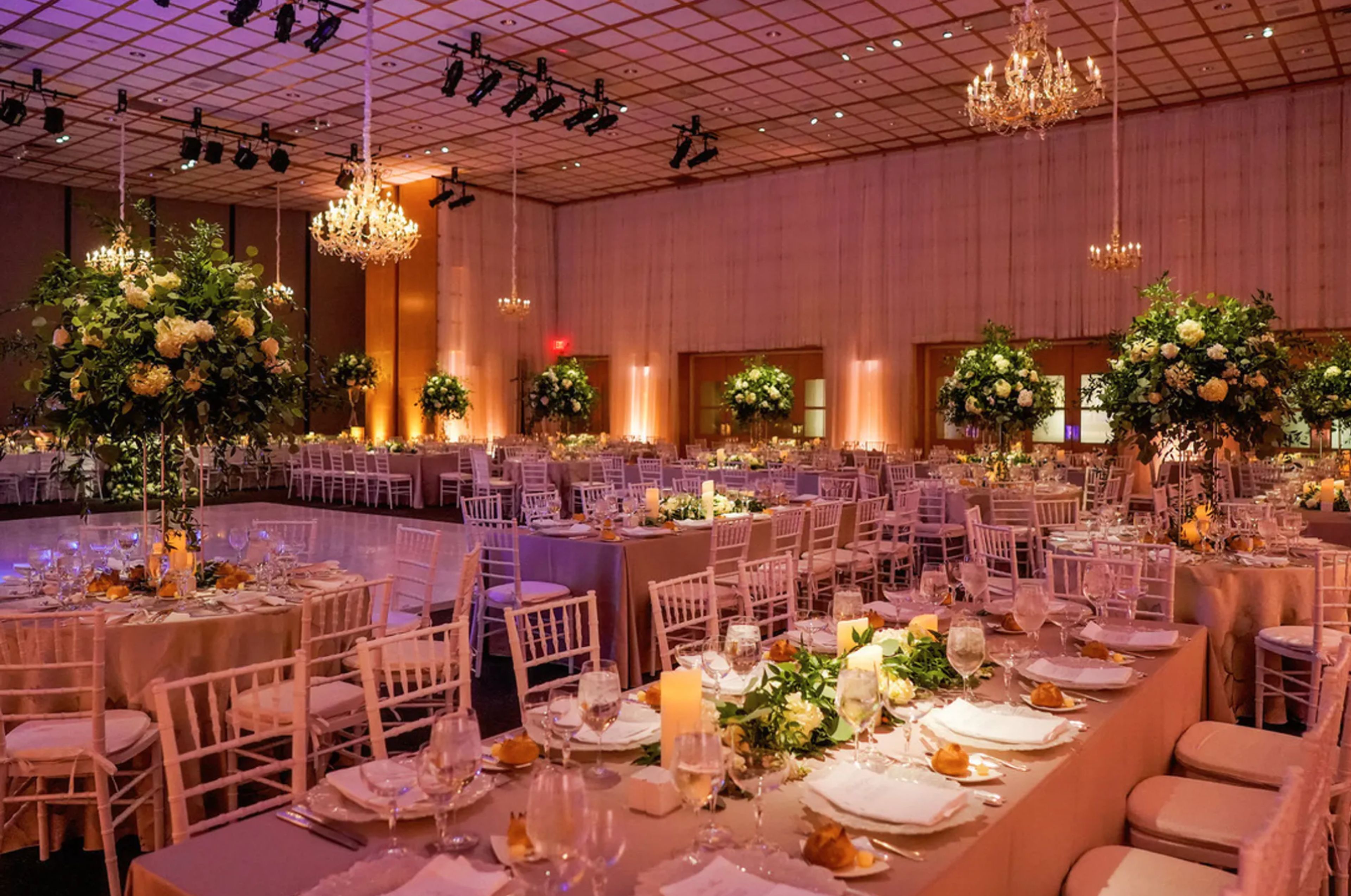 Cover photo of Flou(‑e)r Specialty Floral Events