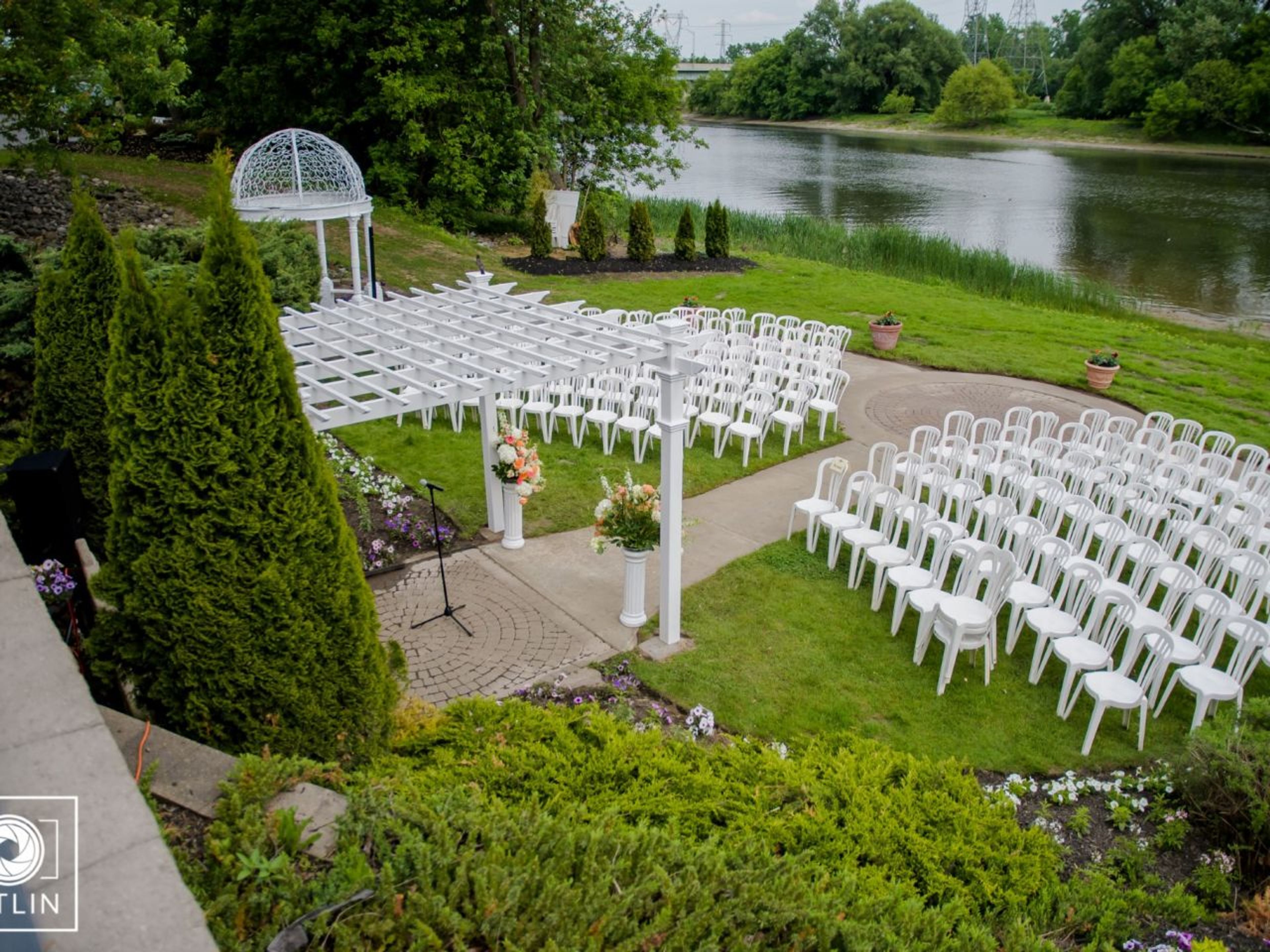 Featured photo from Glen Sanders Mansion