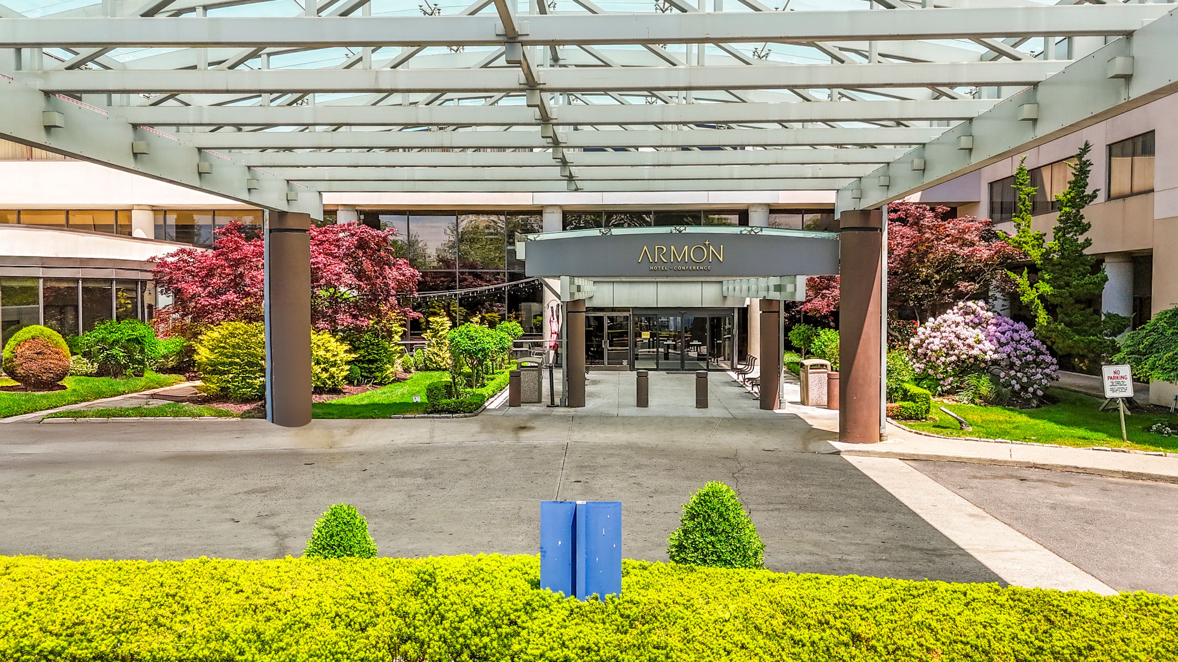 Featured photo from Armon Stamford Hotel