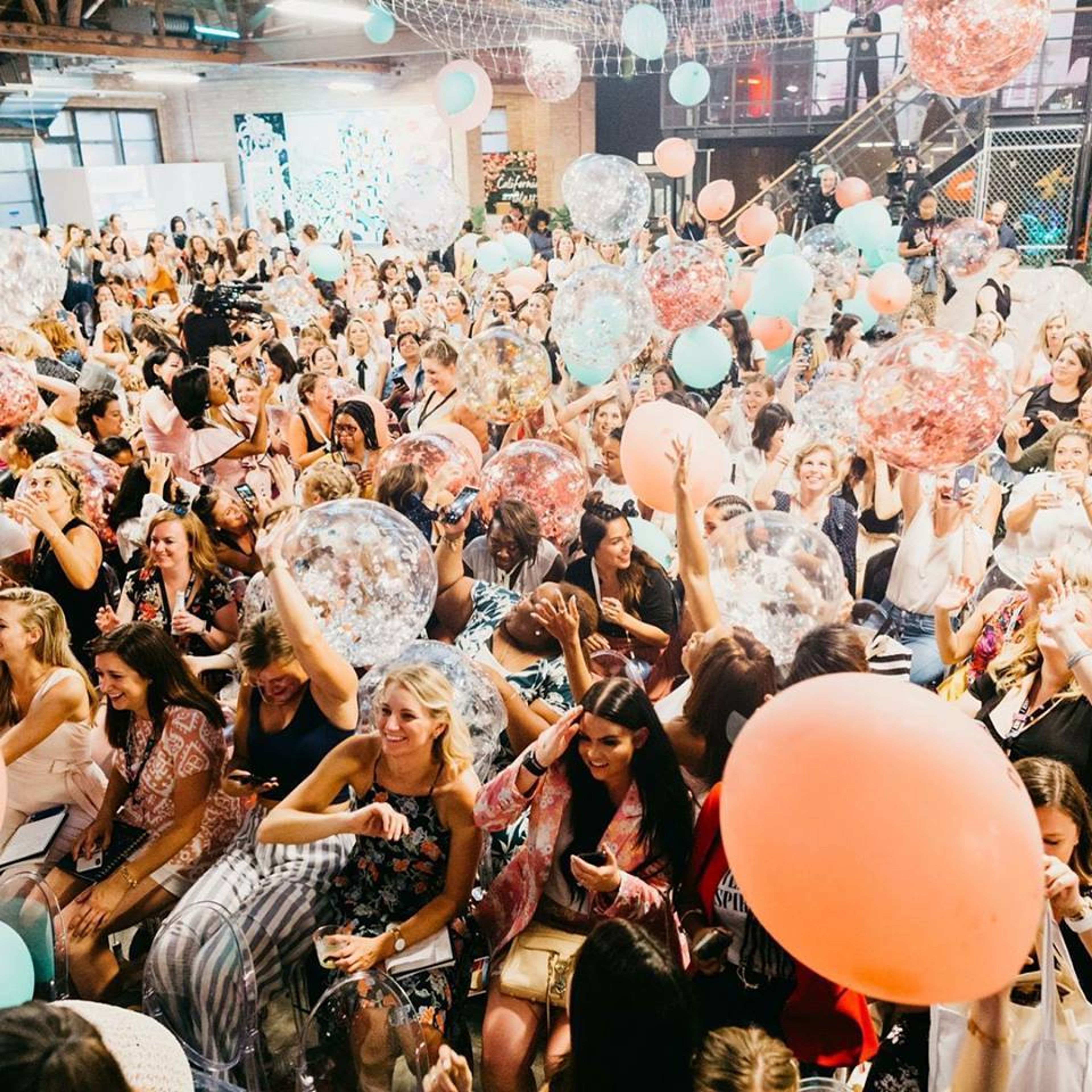 Cover photo of BalloonLab