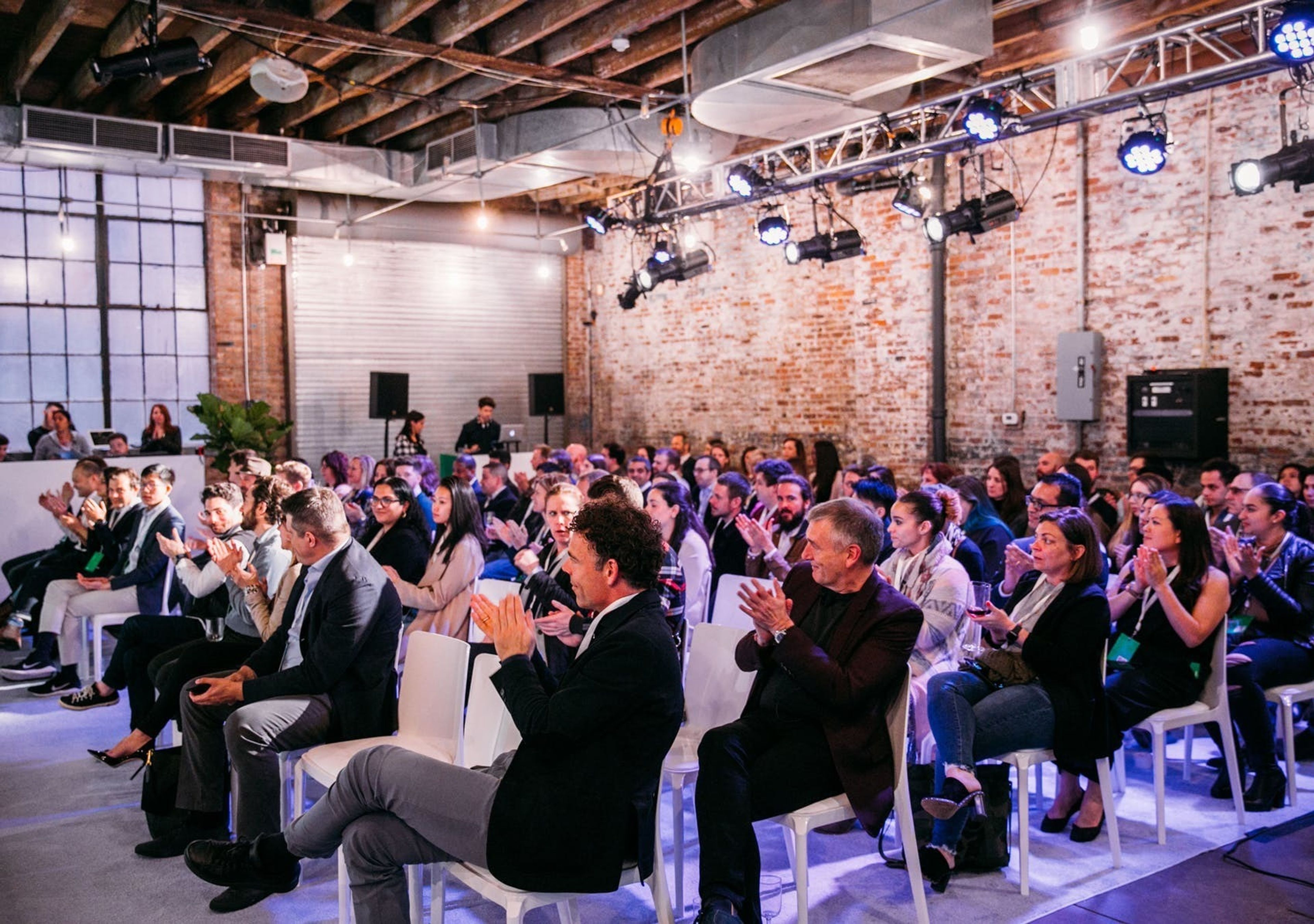 Cover photo of INDUSTRIA