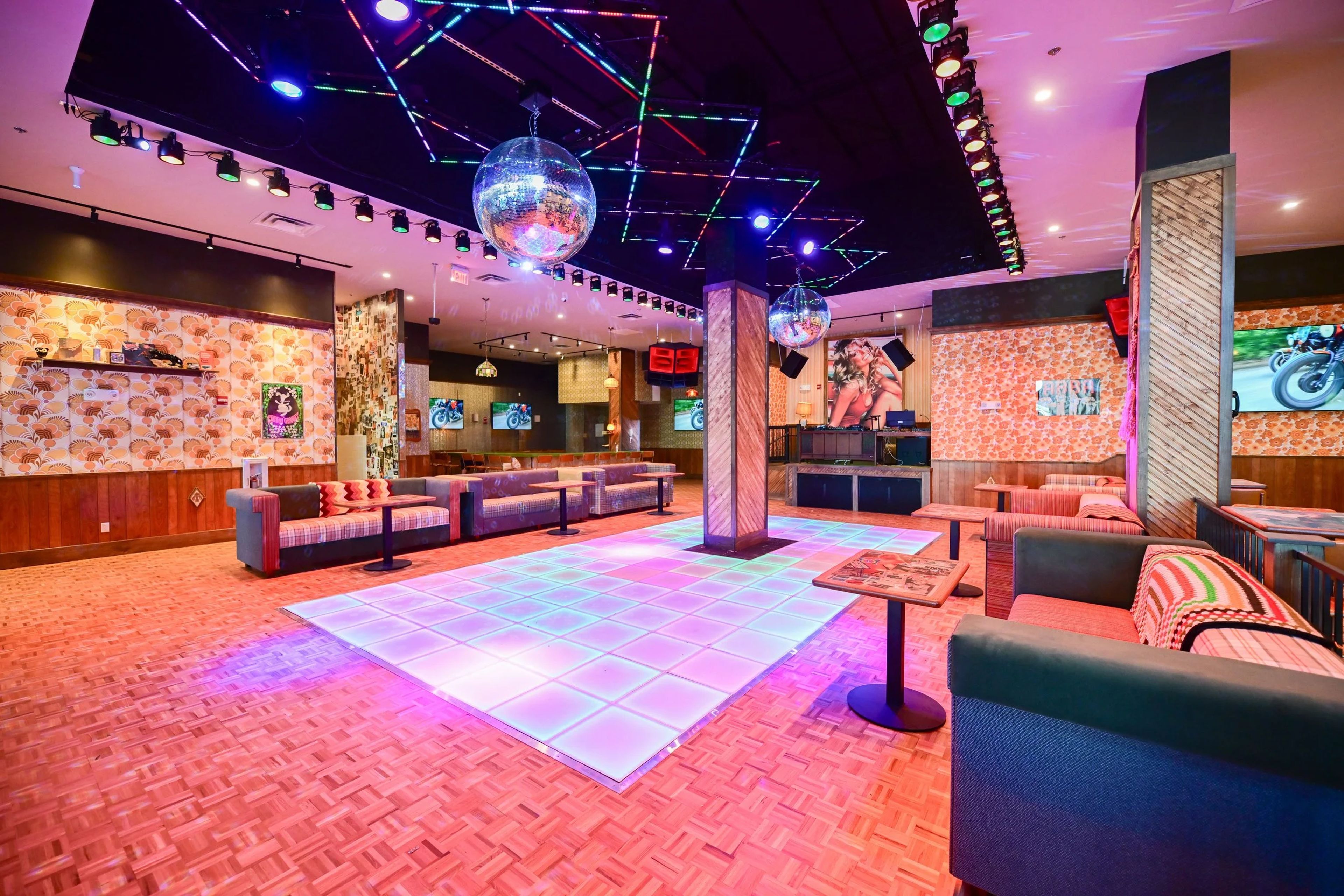 Featured photo from Good Night John Boy Delray Beach
