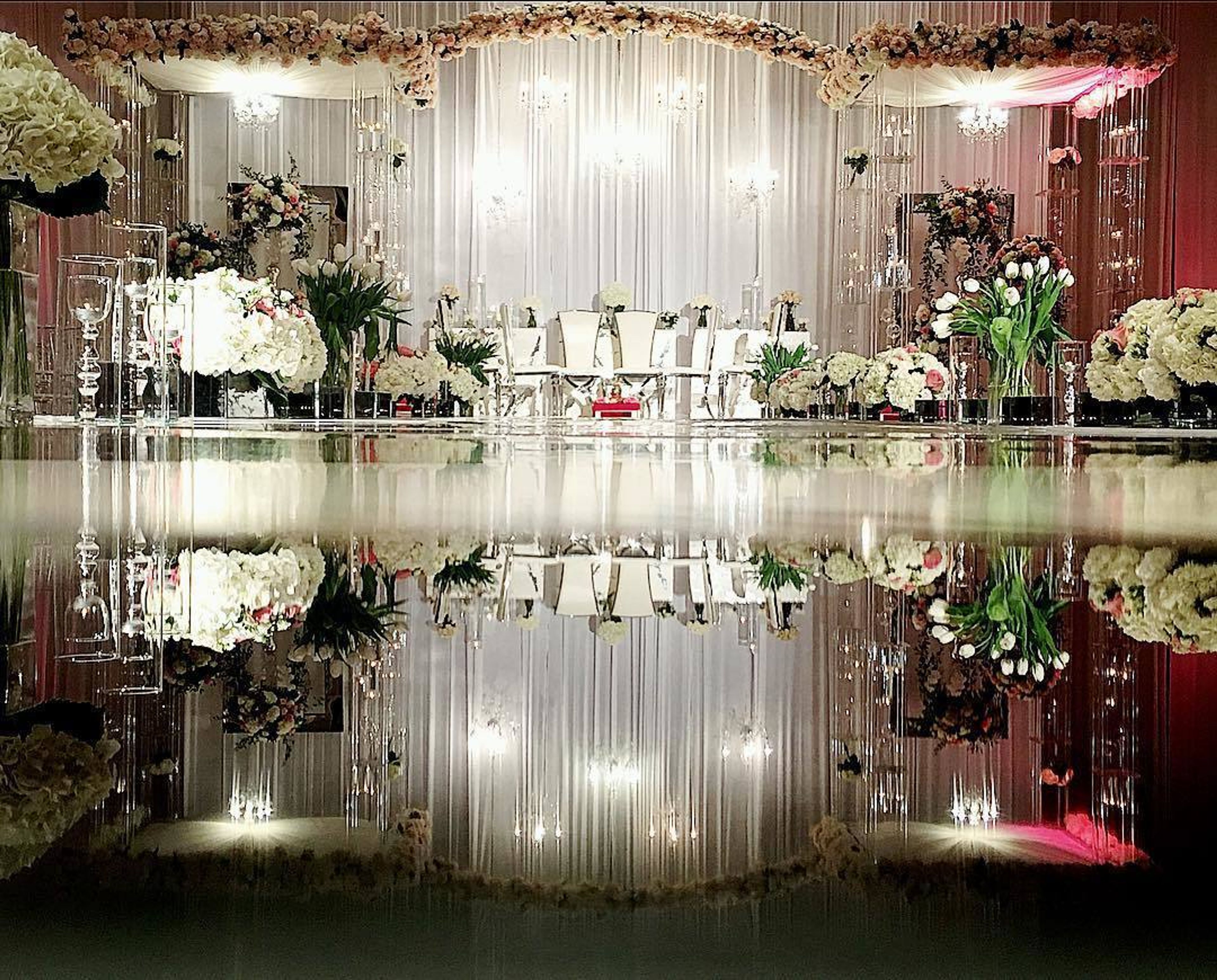 Cover photo of Divine Decor Of Dallas