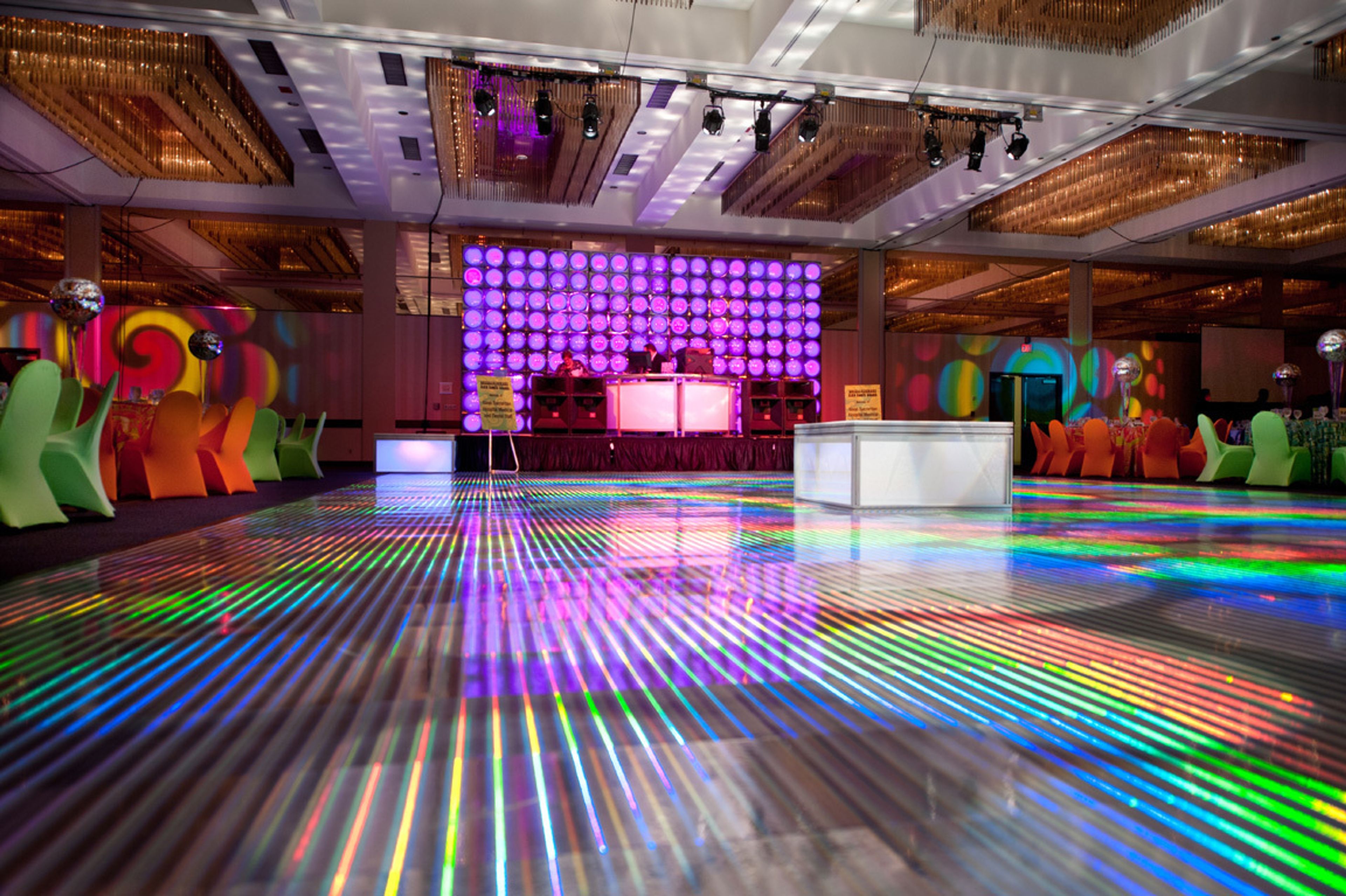 Cover photo of HOLO-WALLS LLC