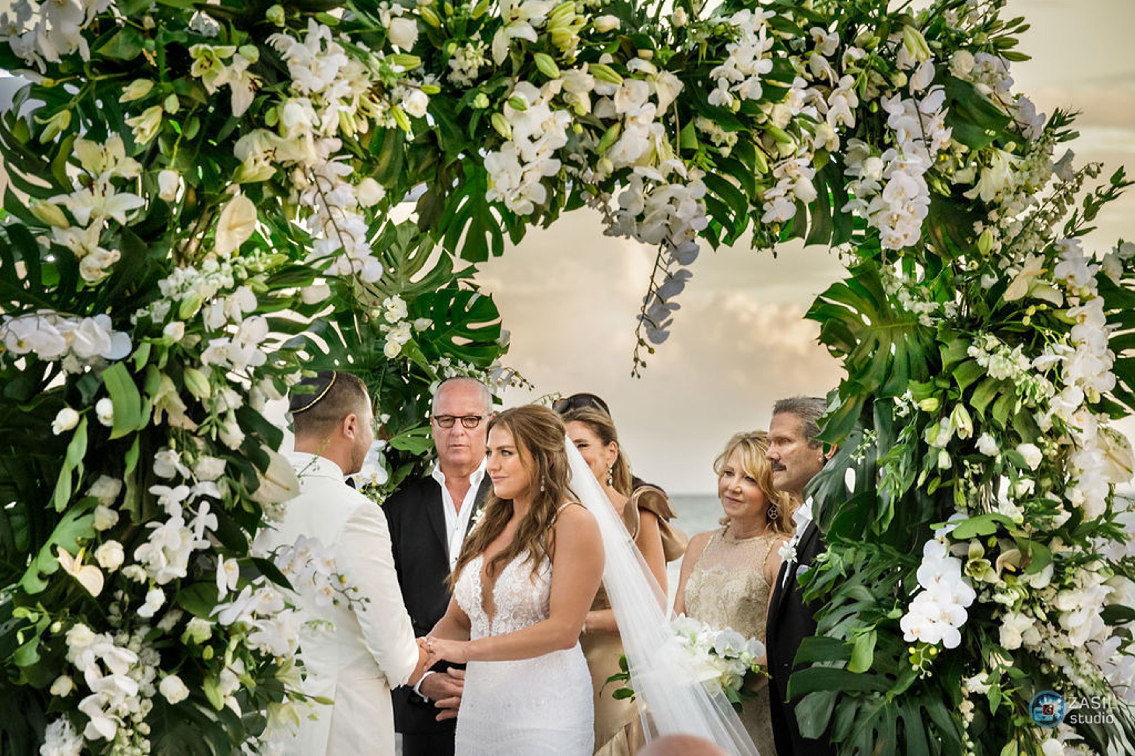 Cover photo of My Perfect Wedding Mexico