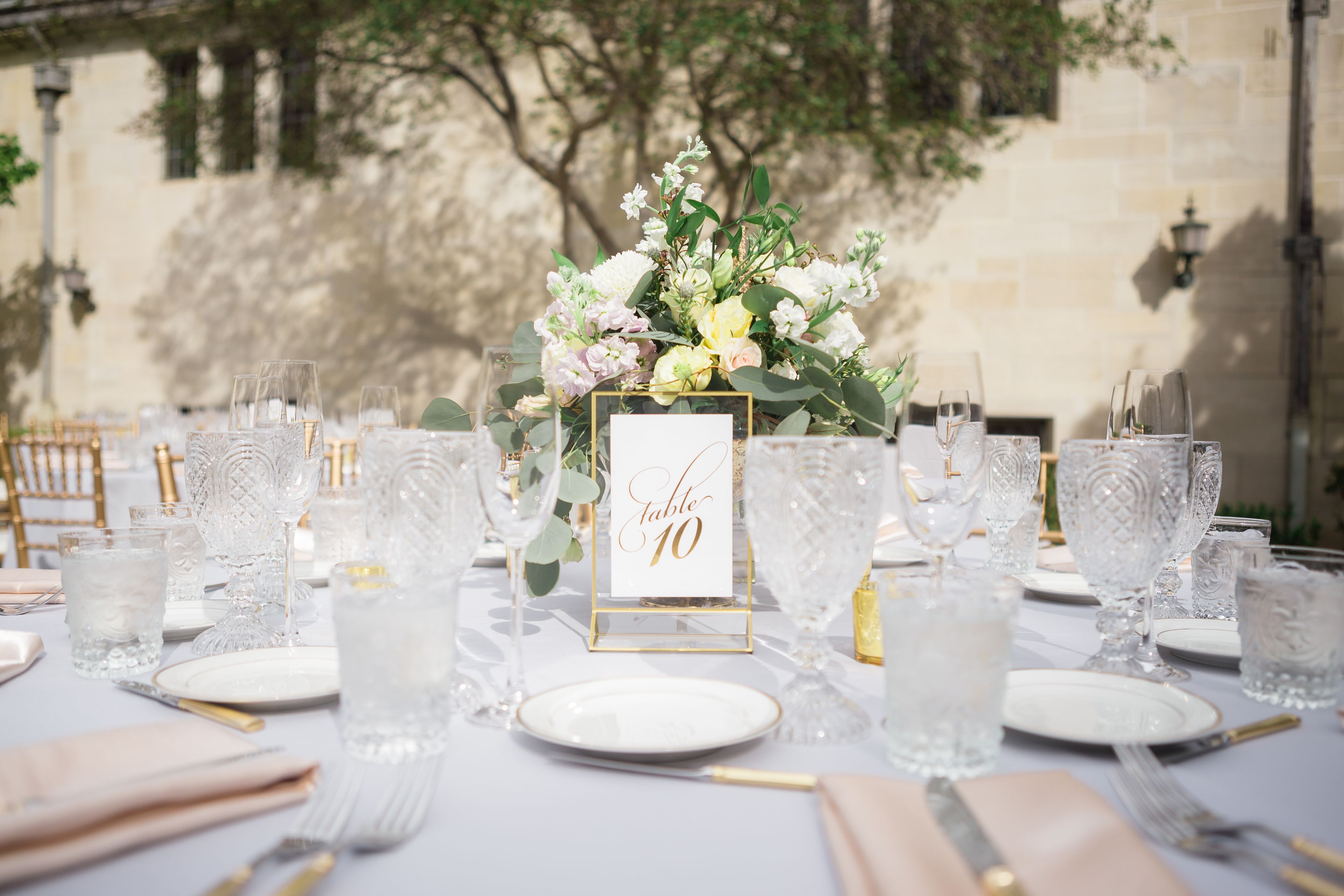 Cover photo of Zara Alina