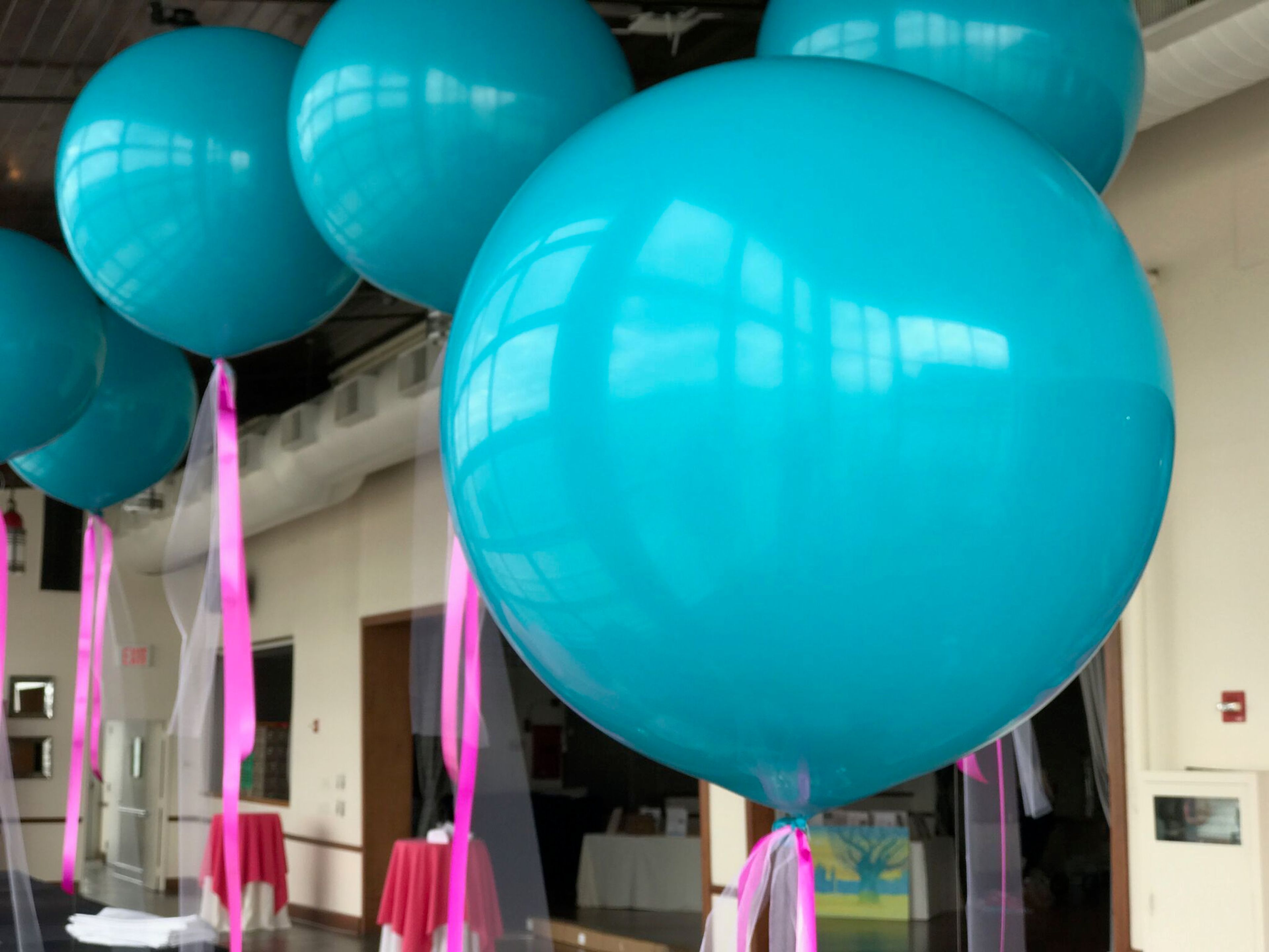 Cover photo of Uptown Balloons