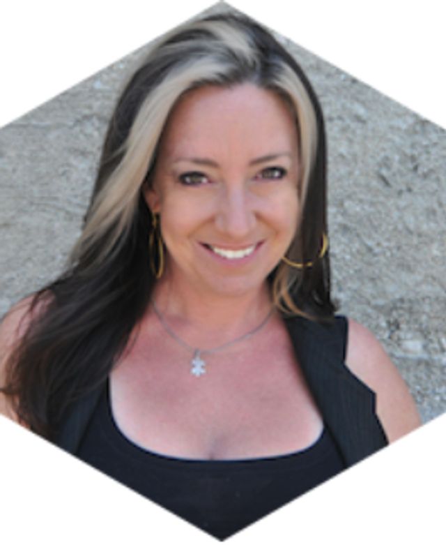 Picture of Suzanne Down