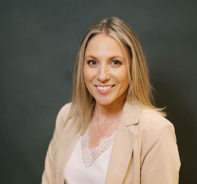 Picture of Yvonne DeVries