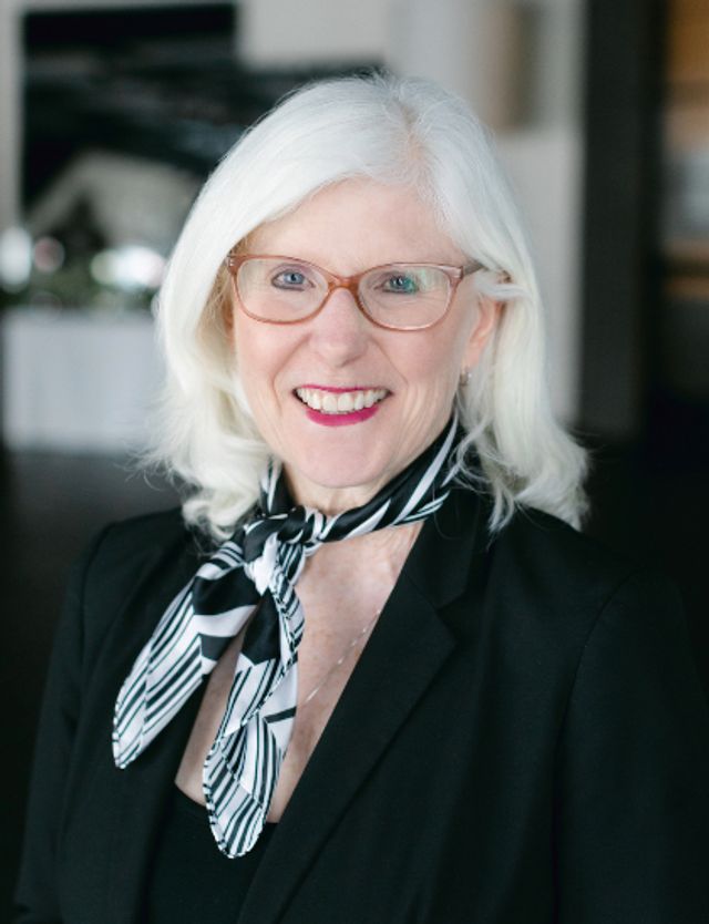 Picture of Maureen Larson