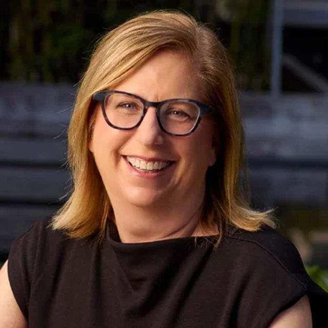 Picture of Stephanie Edens