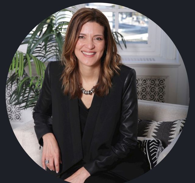 Picture of Annette Zeller