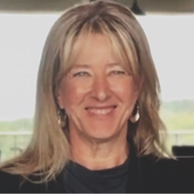 Picture of Diana Nogle