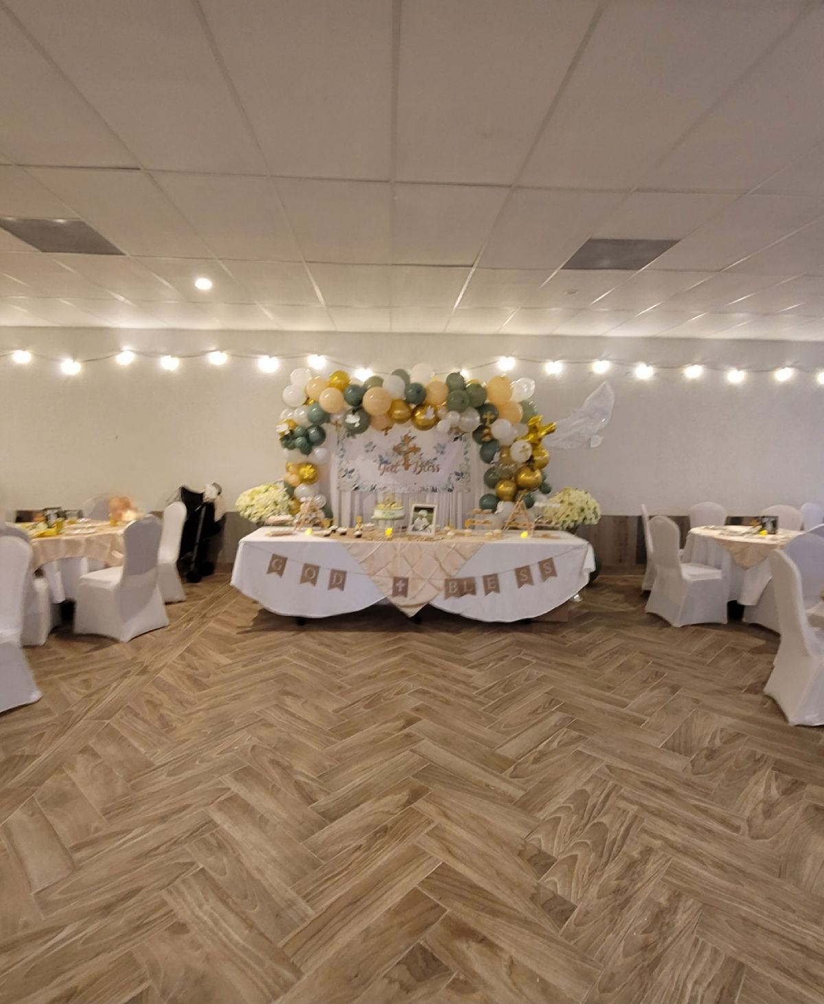 Sunny's Hall, photo 3