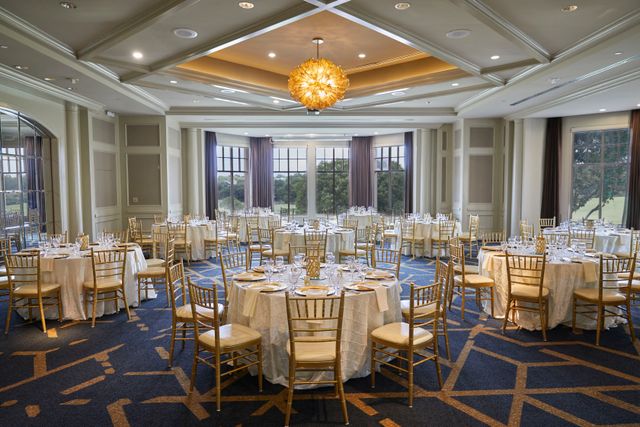 Featured photo from Clarendon Room