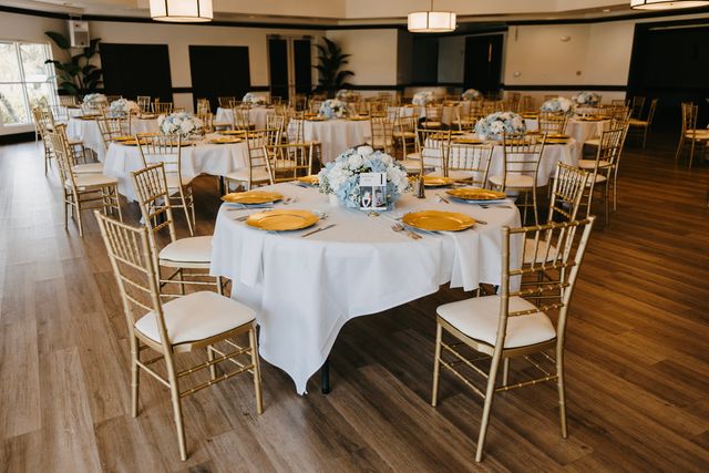 Featured photo from Hibiscus Room