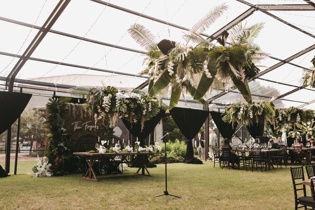 Featured photo from A Tropical Paradise in the Heart of Texas