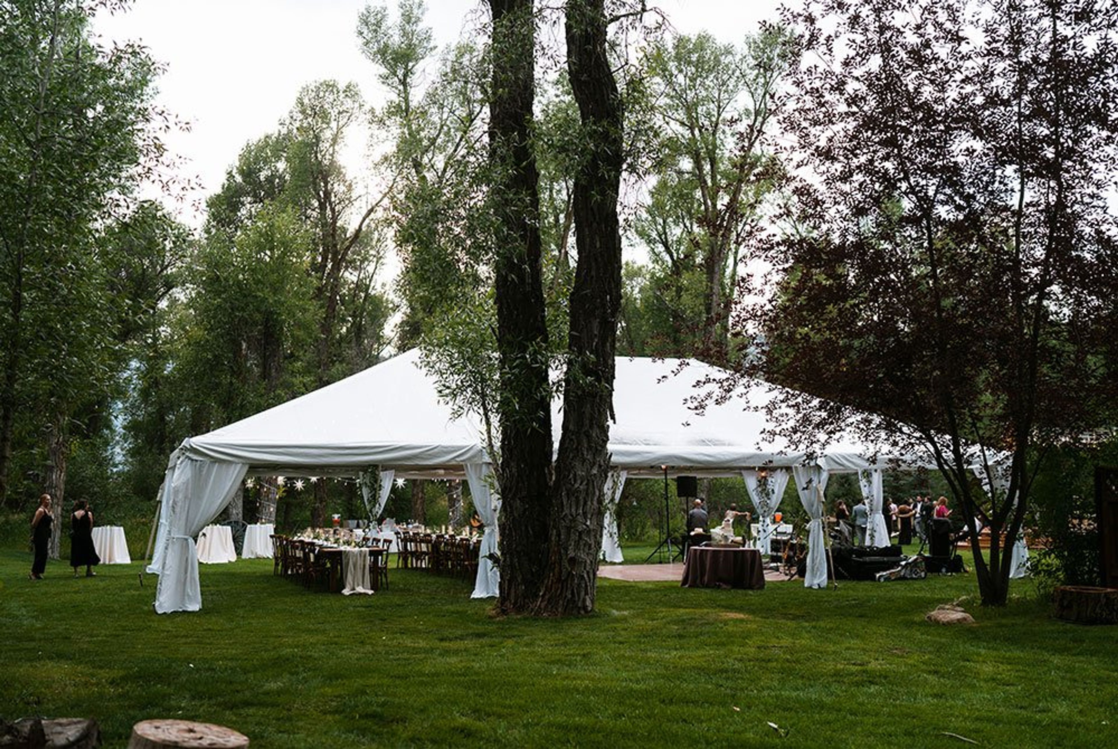 Outdoor Lawn, an event space at The Bentwood Inn
