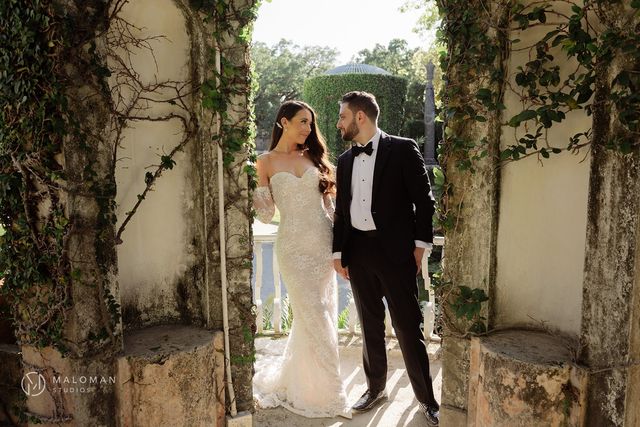Featured photo from Alyssa & Daniel’s Romantic Vizcaya Museum & Gardens Wedding