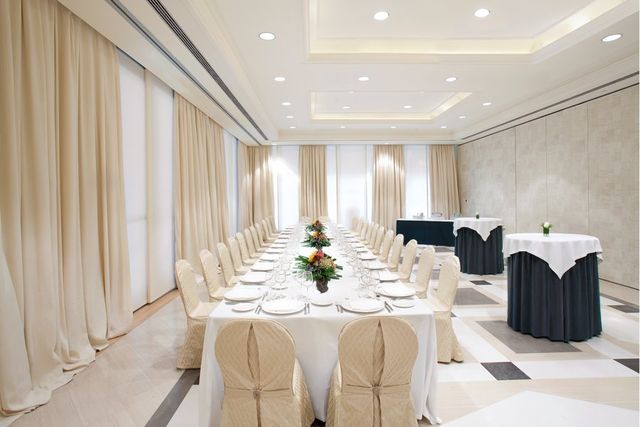 Featured photo from Mediterraneo Breakout Rooms