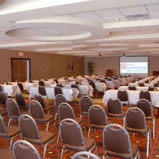 Featured photo from Hilton Garden