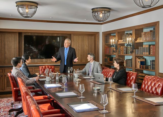 Featured photo from Oxford & Cambridge Boardrooms