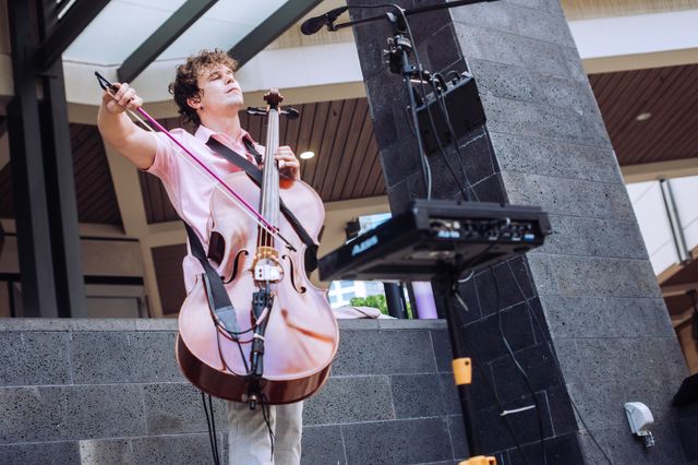 Featured photo from Ala Moana Center (Hawaii appearance)