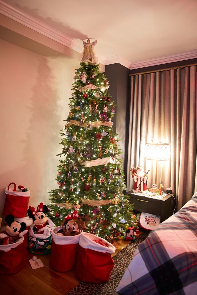 Featured photo from Intimate Holiday Party at a Private Residence in Chicago, IL