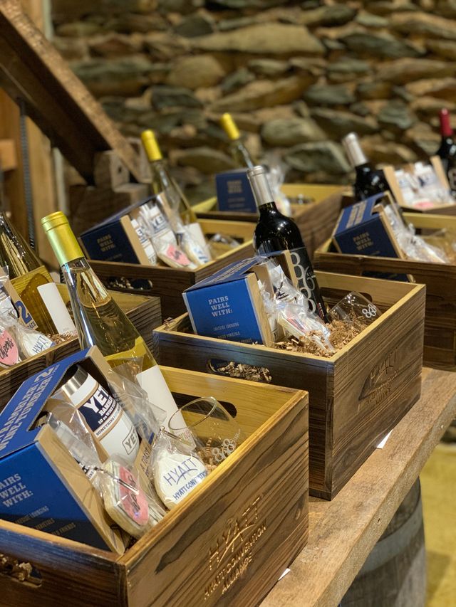 Featured photo from Country Chic Hyatt Hotels Customer Appreciation Wine Event in Washington, D.C.