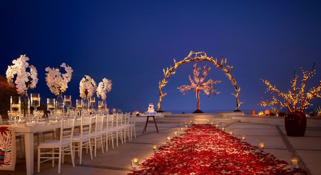 Featured photo from La Plaza