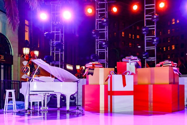 Featured photo from Magical Tree Lighting Ceremony on Rodeo Drive in Beverly Hills, CA