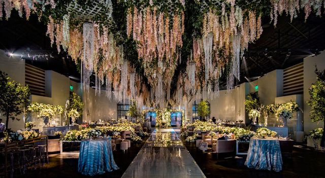 Featured photo from Beautiful Houston Garden Wedding Utilized a Simple White Dance Floor