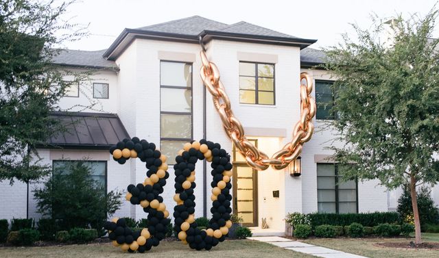 Featured photo from Glitters and Gold 30th Birthday Party