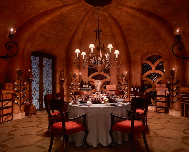 Featured photo from La Cava