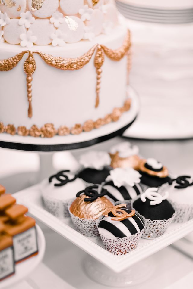 Featured photo from Elizabeth's Cake Emporium