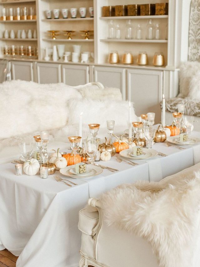 Featured photo from A Cozy Meets Glam Thanksgiving for 6