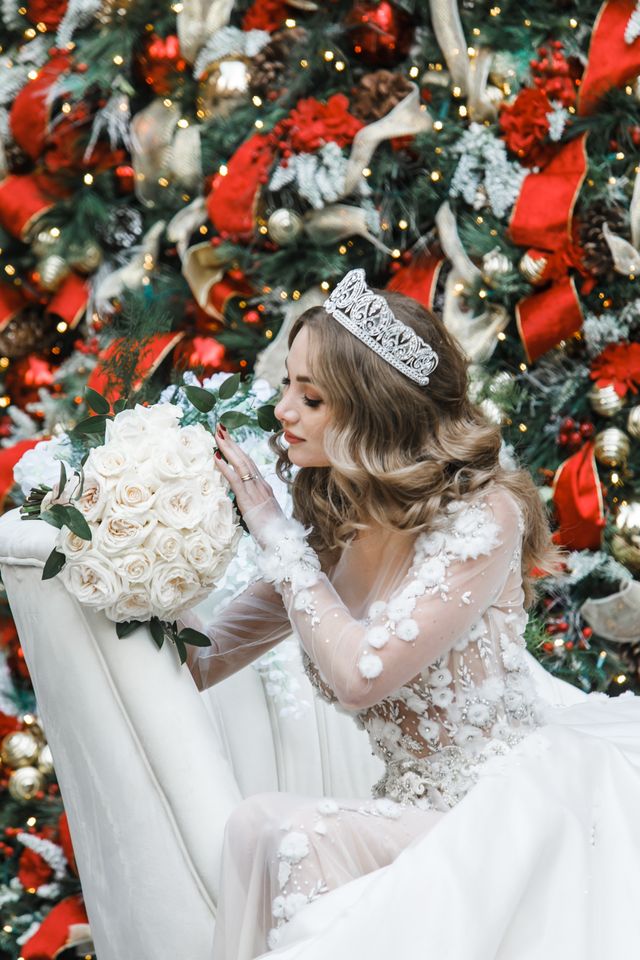 Featured photo from Holiday Magic: A Luxury Fairytale Wedding at Lotte Palace New York