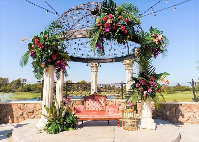 Featured photo from Chic Tropical Baby Shower in Seal Beach, CA