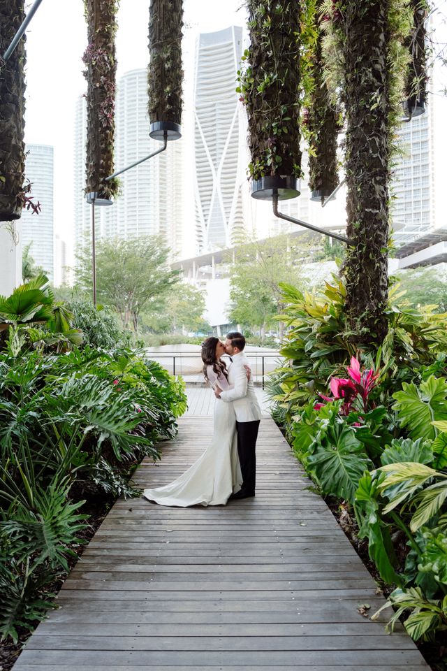 Featured photo from Tasteful and Alluring Wedding at The Pérez Art Museum in Miami, Florida