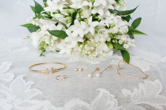 Featured photo from Light, Bright Botanic Garden Wedding