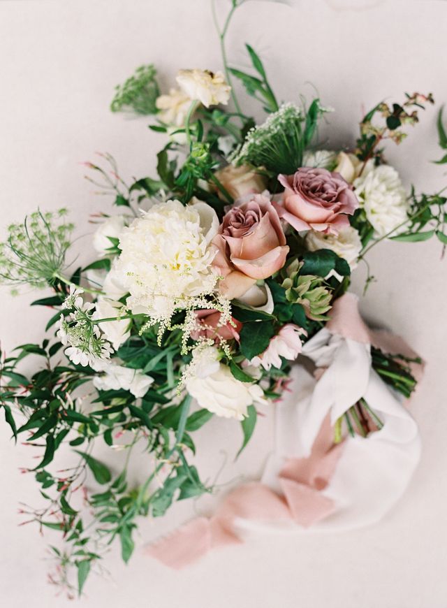 Featured photo from Stunning Black Swan Wedding