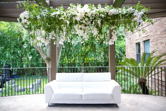 Featured photo from Beautiful Backyard Wedding