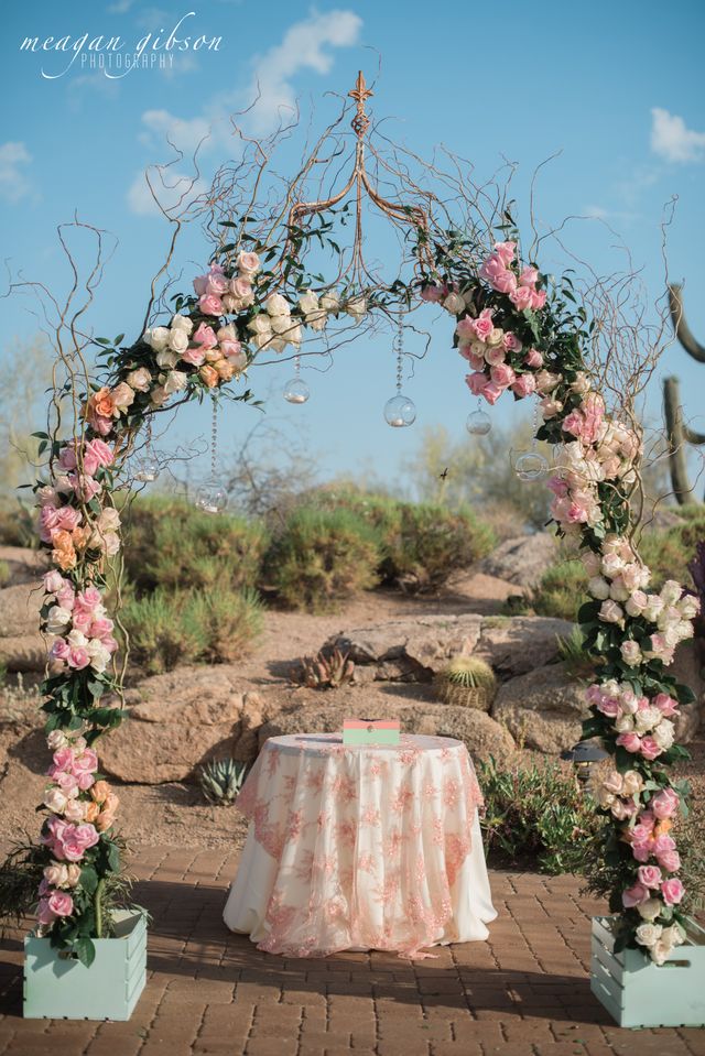 Featured photo from Chic, Romantic Wedding in Scottsdale, AZ