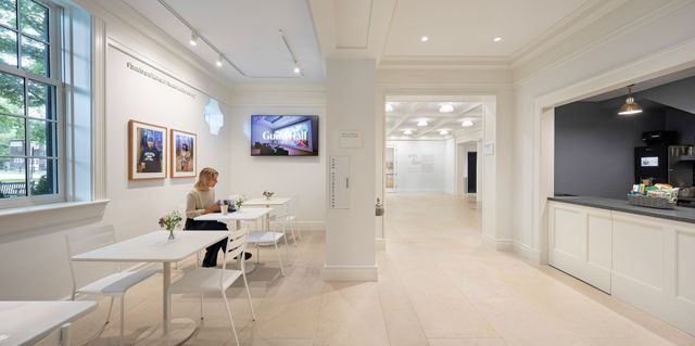 Featured photo from The Lobby