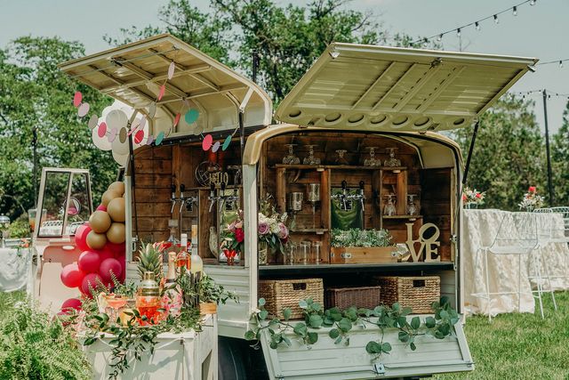 Featured photo from Vibrant and Fresh Summer Picnic in Washington D.C.