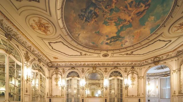 Featured photo from Laura Minerva Korman Mirror Room