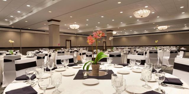 Featured photo from Indoor Space