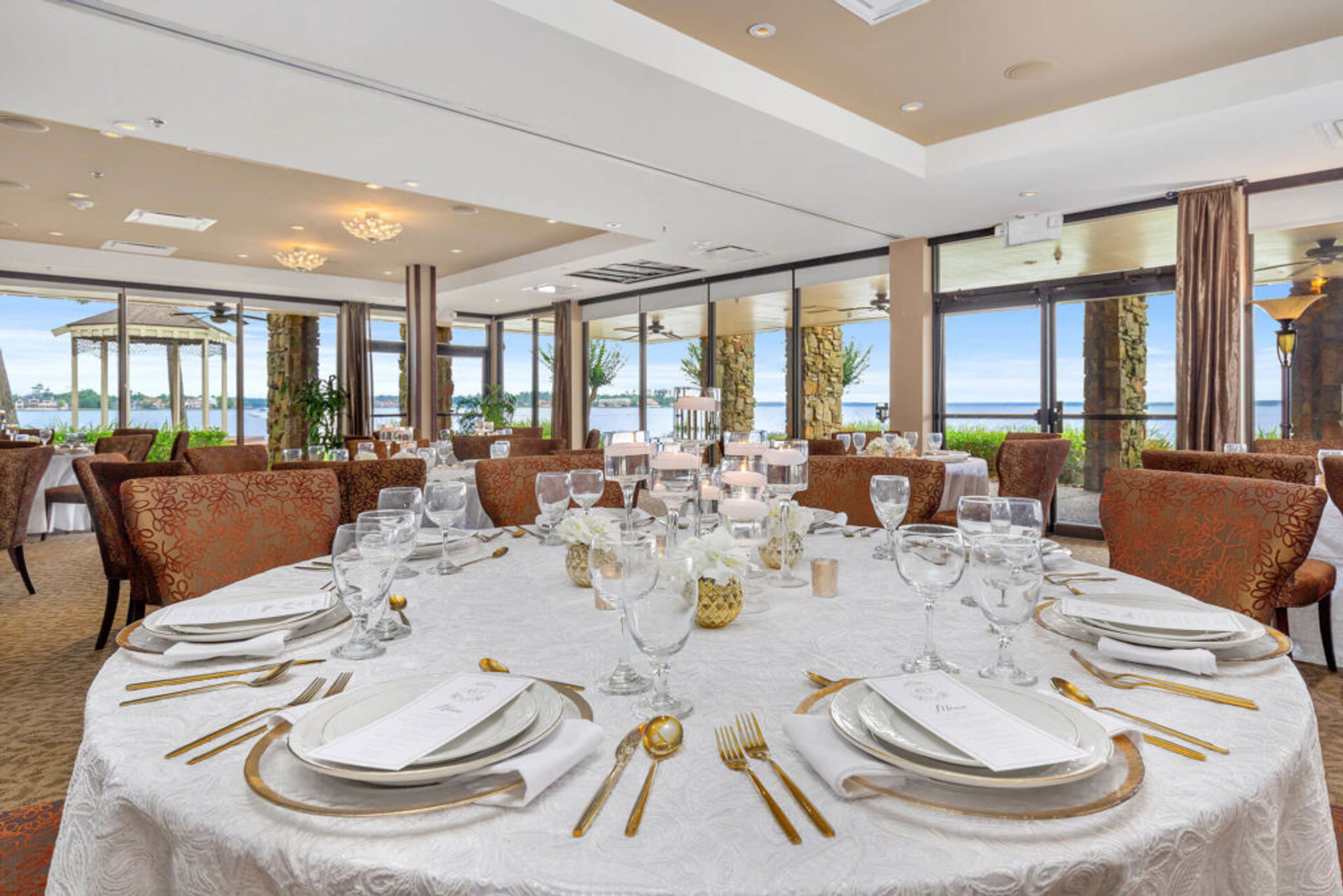 Dining Room, an event space at Walden's Lakeview Dining